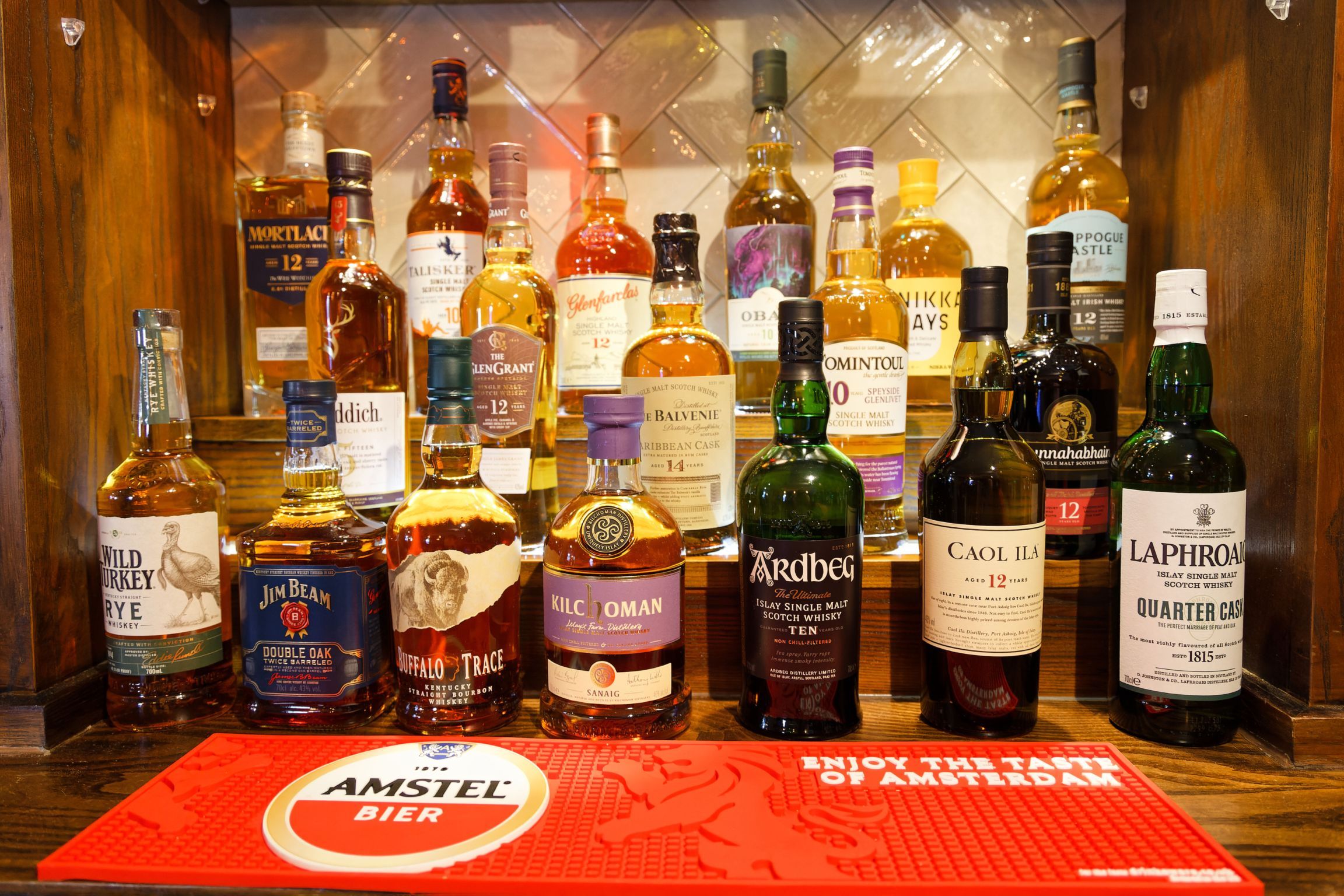King James Whiskie counter